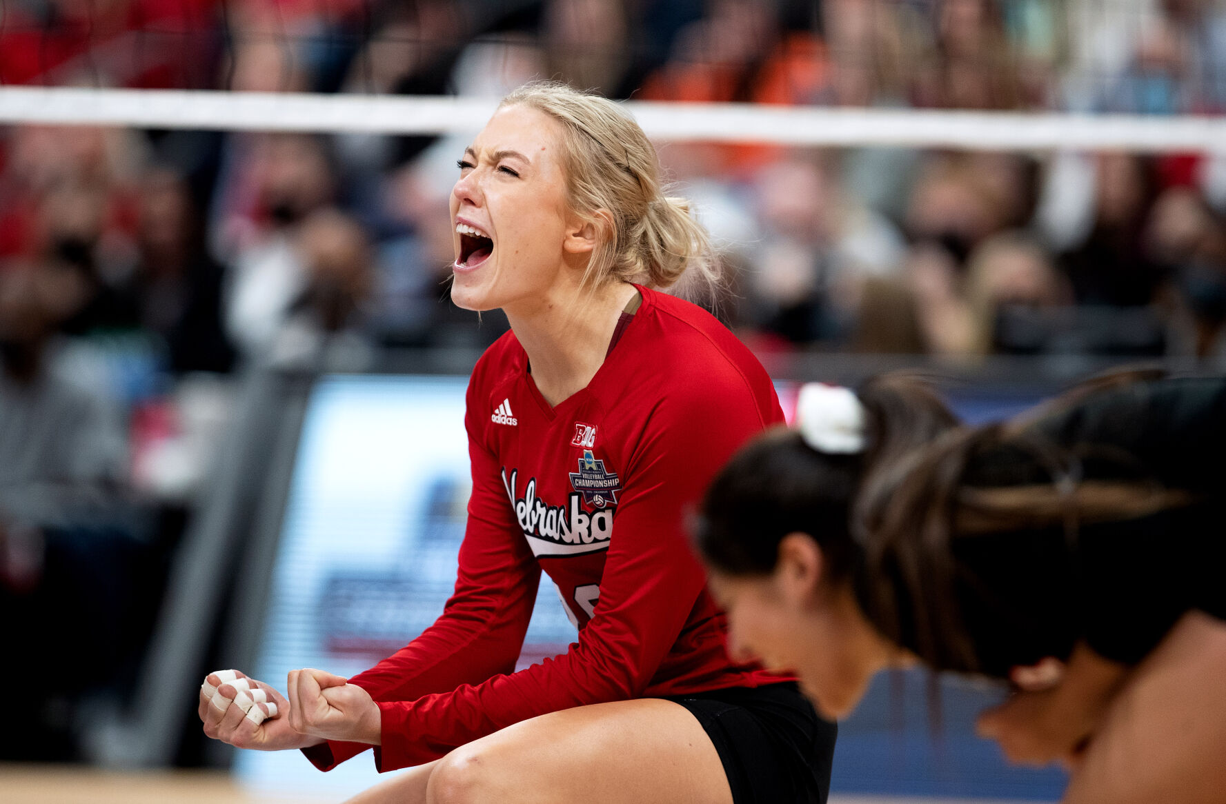121921-owh-spo-nuvolley57.jpg